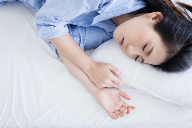 睡觉「抖一下」惊醒，你试过吗?