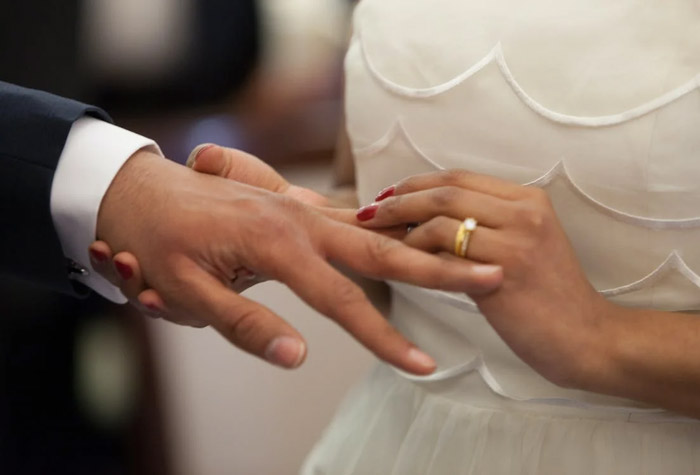 乙肝患者可以结婚和生育吗？及时阻断，可降低传播风险