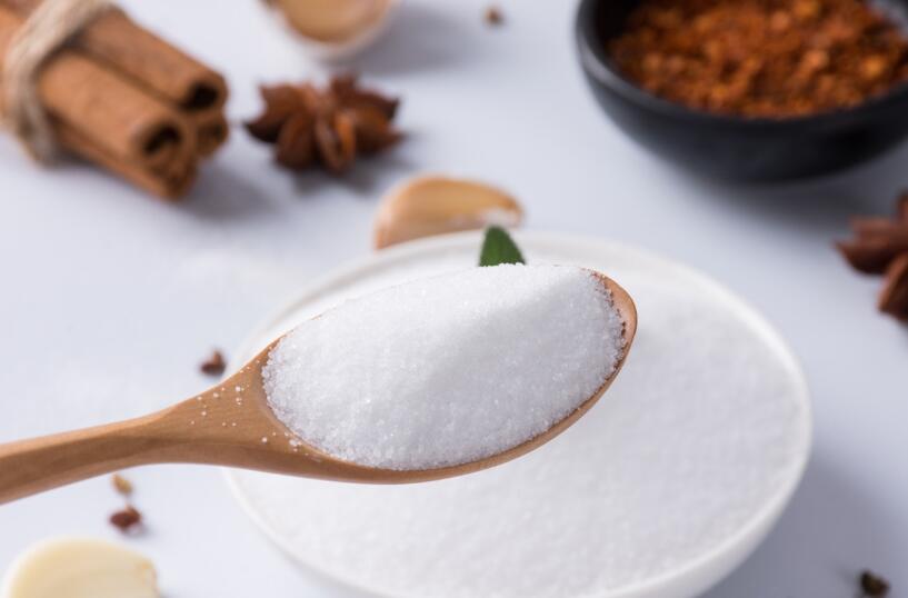 盐吃多了有什么坏处？这种东西居然比盐还可怕