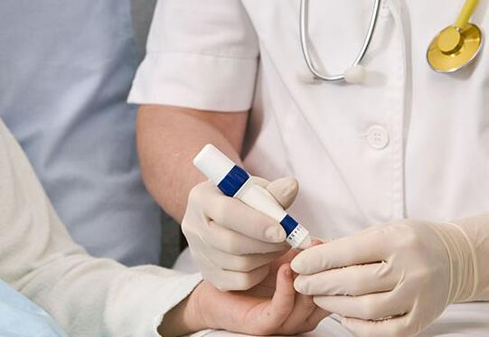 如何治疗带状疱疹？